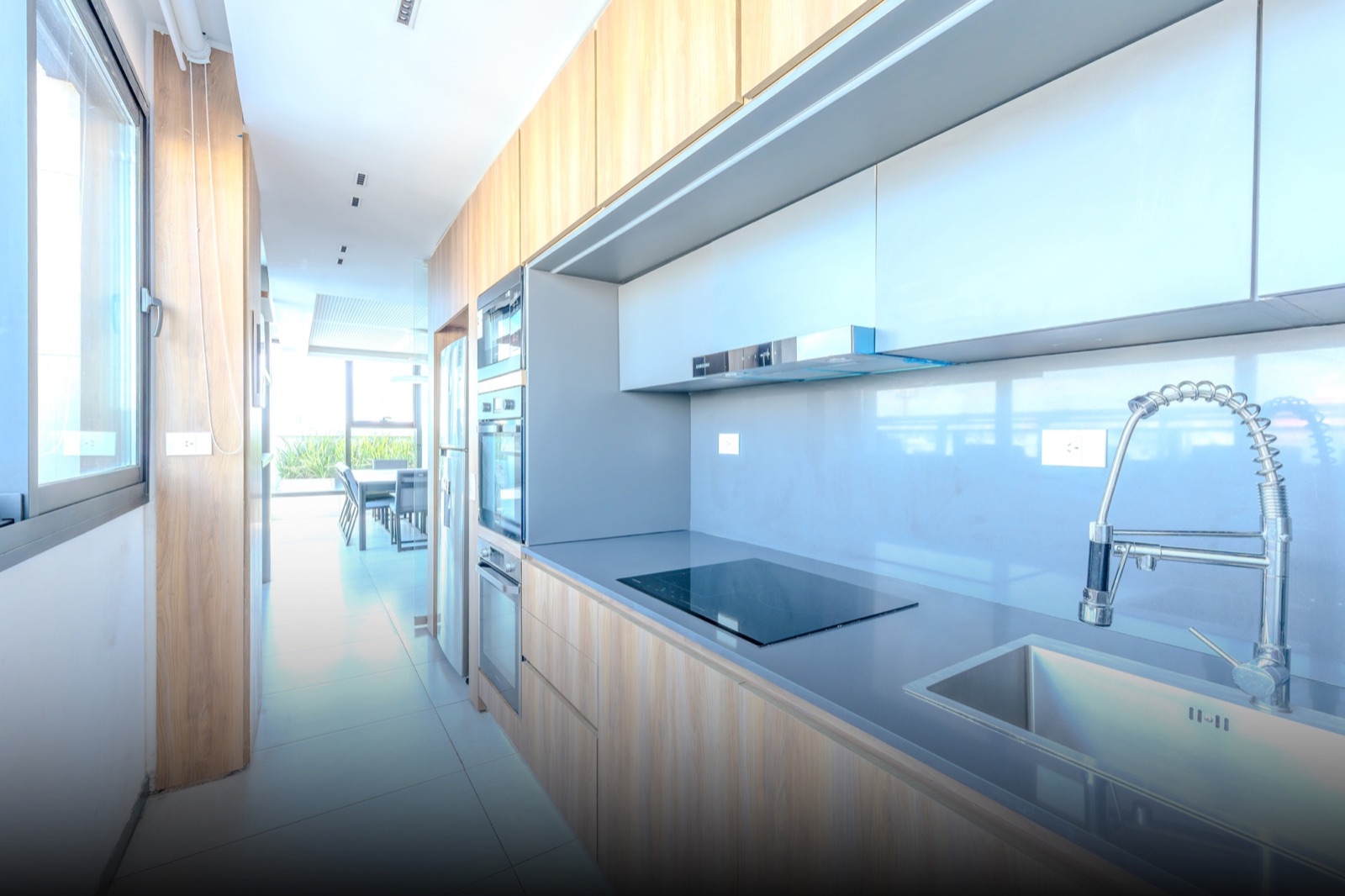 Cocina con mesada larga y ventanal · Costa Rica 4391, Palermo
